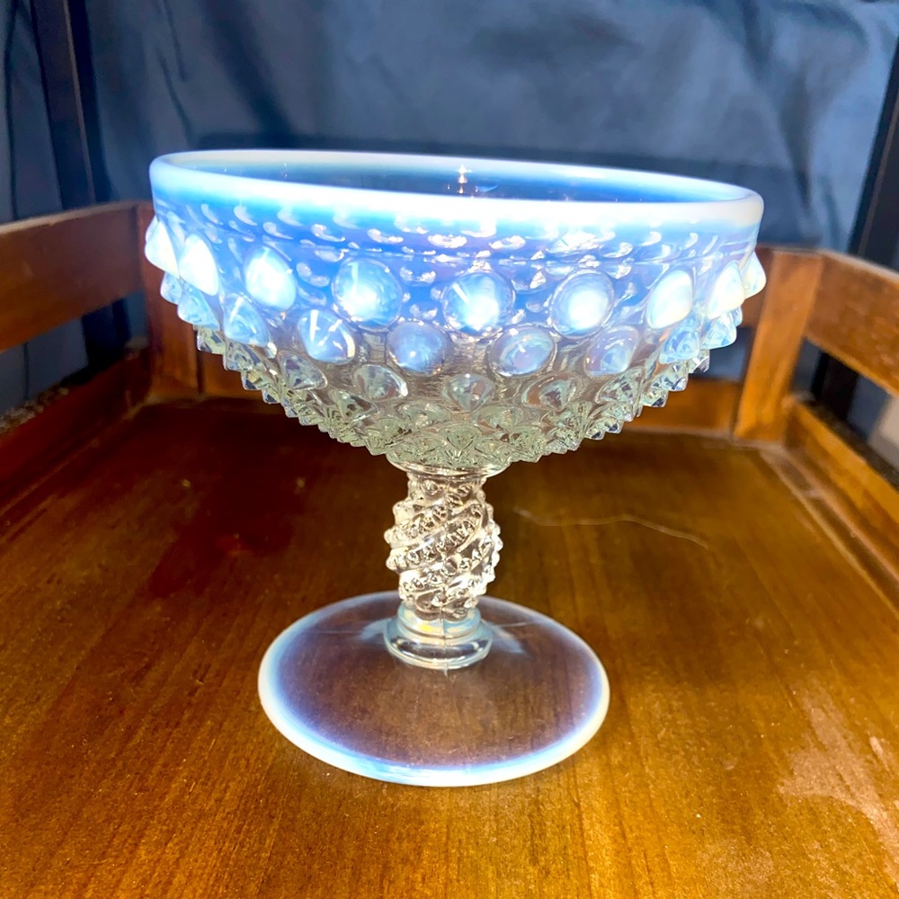 Gorgeous Fenton Hobnail Opalescent moonstone champagne/sherbet glasses.